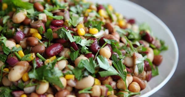 Üç Fasulye Salatası