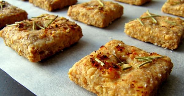 Peynirli Baharatlı Kraker