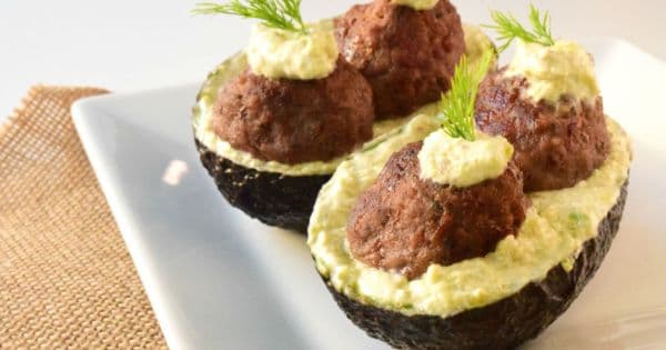 Avokado Yatağında Köfte