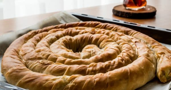 El Açması Patlıcanlı Börek
