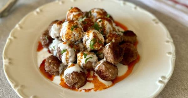 Yoğurtlu Köfte