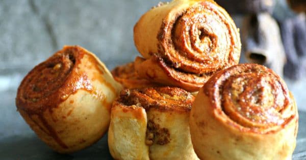 Haşhaşlı Cevizli Çörek