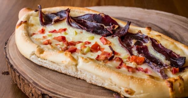 Pastırmalı Açık Pide