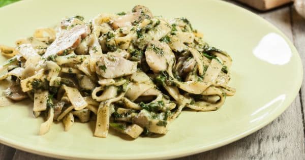 Pesto Soslu Mantarlı Erişte