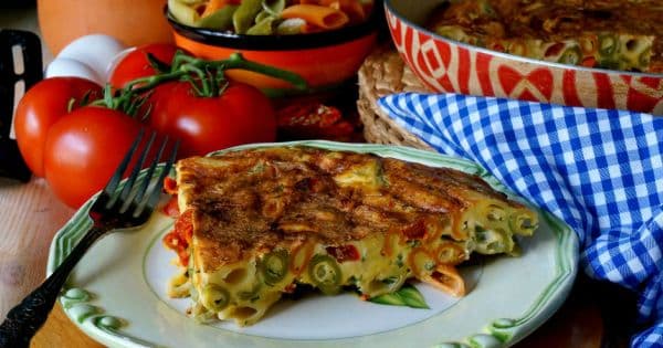 Makarnalı Omlet