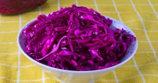 Lokanta Usulü Kırmızı Lahana Turşusu