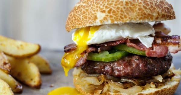 Dana Baconlu & Poşe Yumurtalı Burger