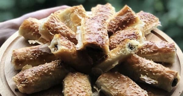 Kıymalı Cevizli Rulo Börek