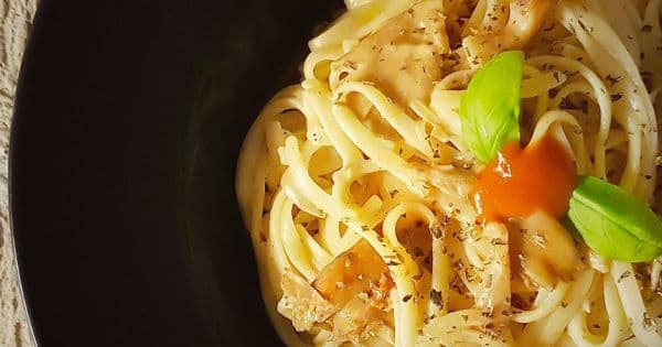 Kuşburnu Püreli, İstiridye Mantarlı Linguine Makarna
