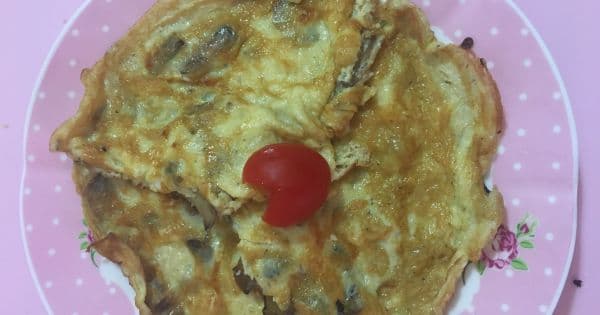 Mantar, Biber ve Kaşarlı Omlet