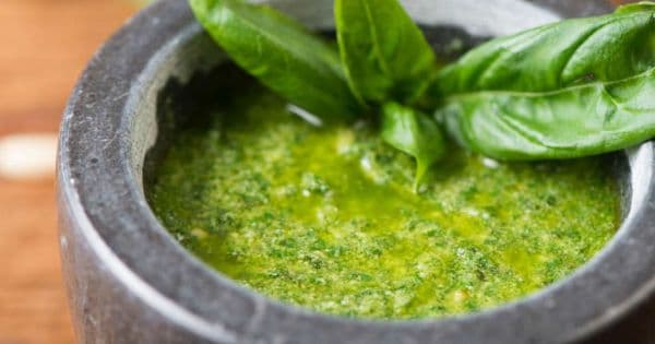 Fesleğen Pesto Sos