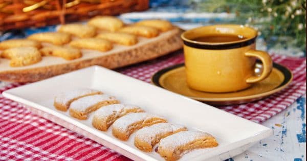 Ağızda Dağılan Kavala Kurabiyesi