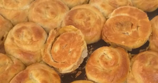 Patlıcanlı El Açması Börek