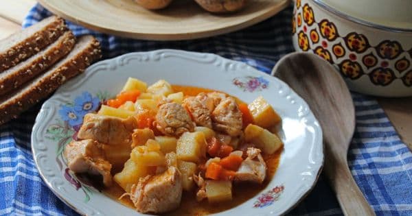 Tavuklu Patates Yemeği