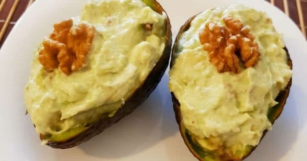Avokado Salatası