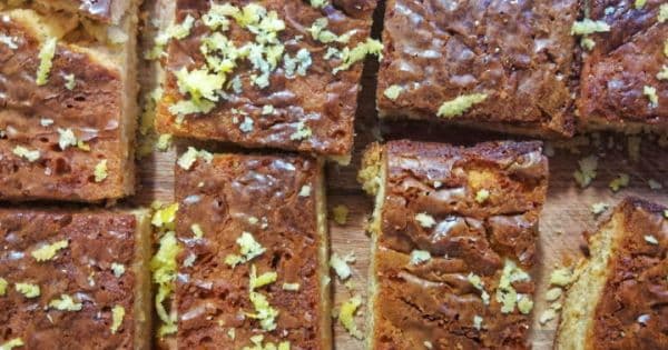 Beyaz Çikolata ve Limonlu Brownie