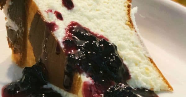 Böğürtlenli San Sebastian Cheesecake