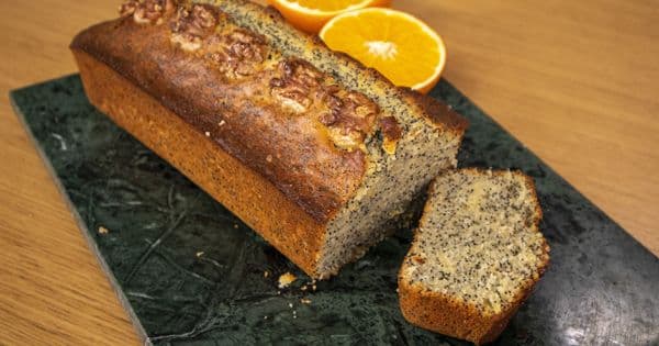 Narenciyeli Haşhaşlı Kek