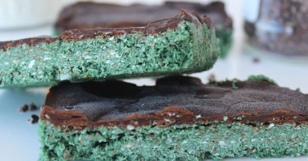 Spirulinalı Pişmeyen Kurabiye