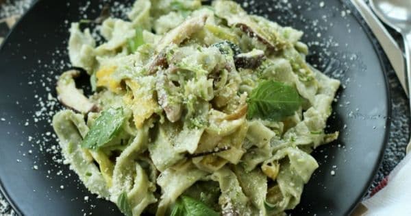 Kremalı Ev Yapımı Fettuccine