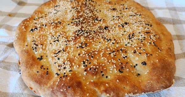 Tam buğday Unlu Pide