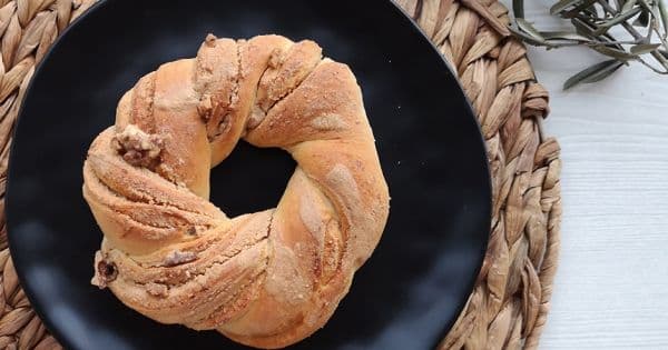 Tahinli Çelenk Çörek