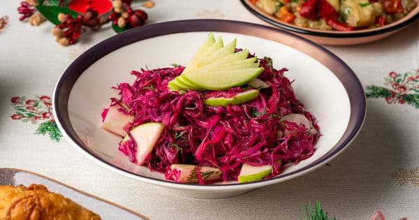 Turşu Tadında Mor Lahana Salatası
