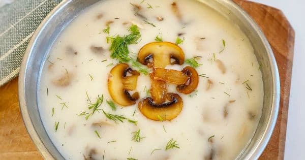 Sütlü Mantar Çorbası