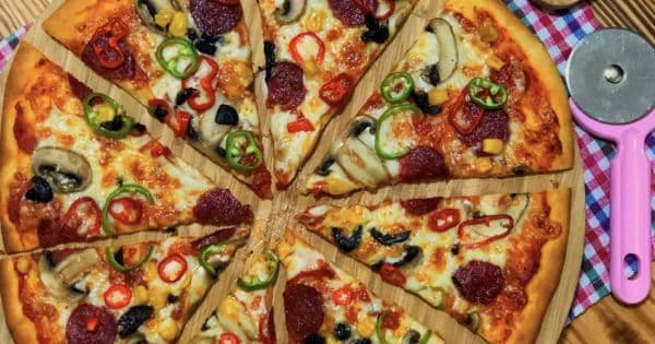 Ev Yapımı Pizza