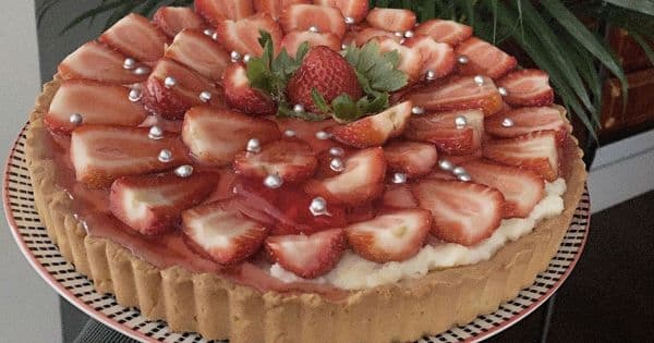 Çilekli Tart