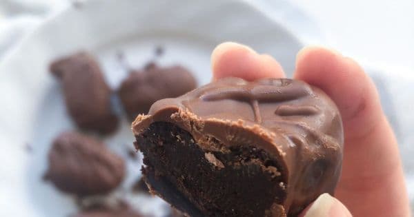 Çikolata Kaplı Şekersiz Brownie