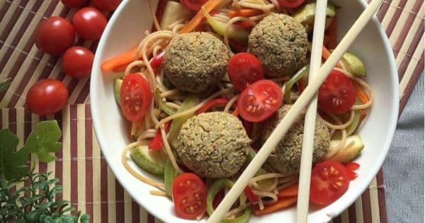 Sebzeli Falafelli Spagetti