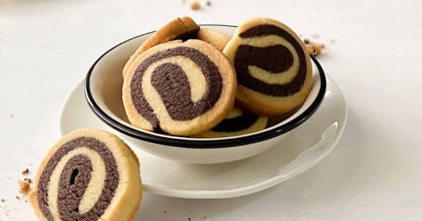 Yumurtasız Rulo Kurabiye