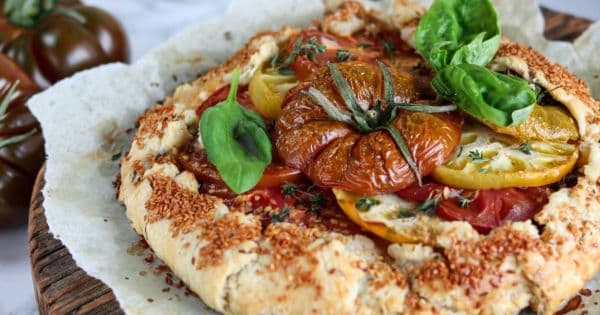 Domatesli Lor Peynirli Galette