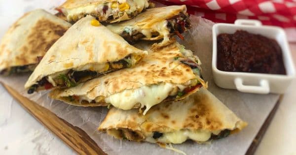 Tavuklu Quesadilla
