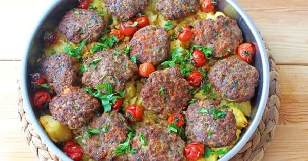 Tepside Köfte & Patates