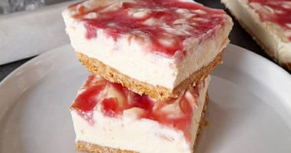 Beyaz Çikolatalı Raventli Cheesecake