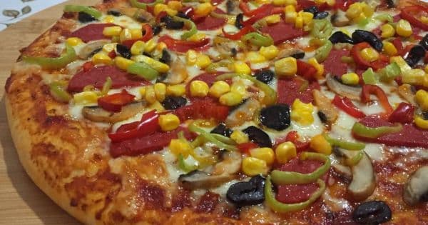 Ev Yapımı Pizza