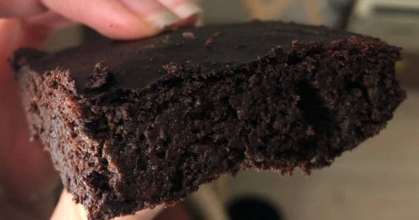 Glutensiz Kakaolu Muzlu Kek