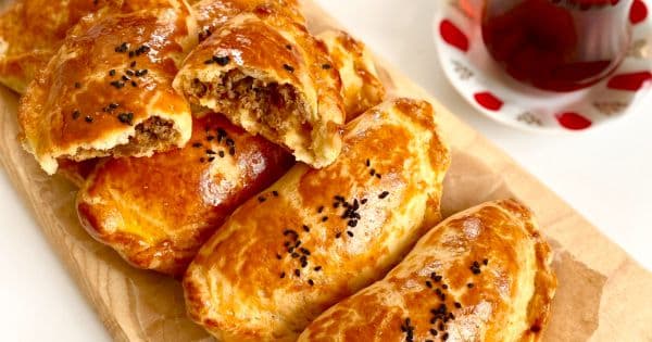 Mayasız Kıymalı Poğaça