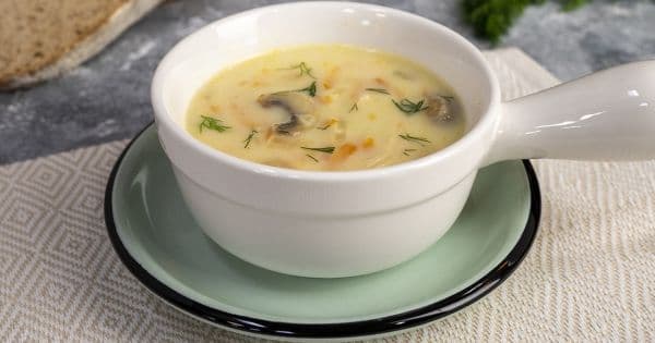 Tavuklu Mantar Çorbası