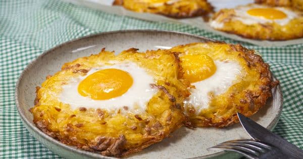 Patates Yuvasında Yumurta
