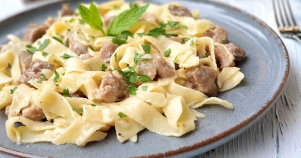 Hindili Fettuccine Alfredo Makarna