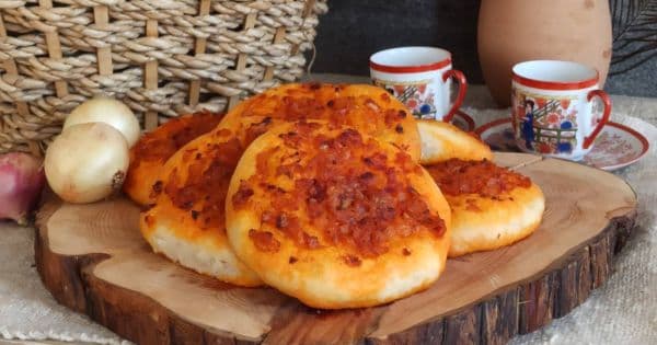 Soğanlı Ekmek