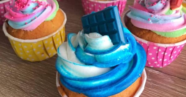 Gökkuşağı Cupcake