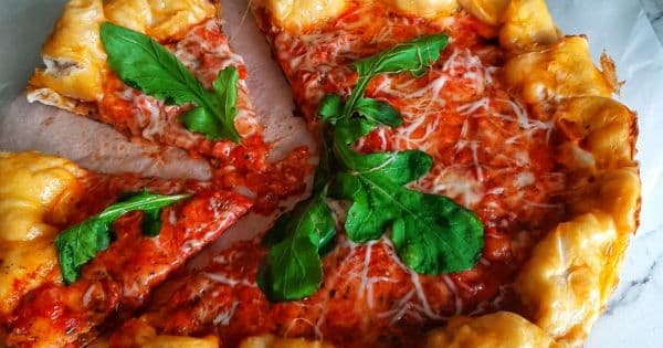 Ev Yapımı Pratik Pizza