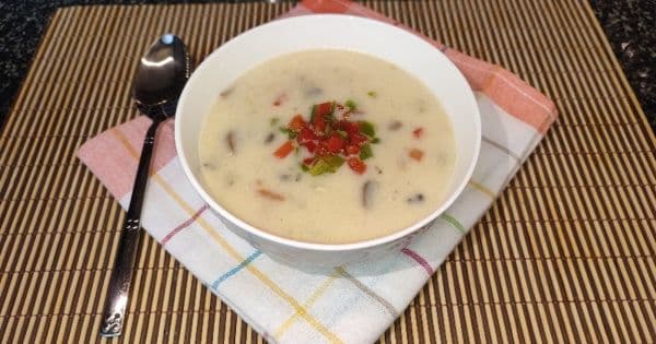 Tavuklu Biberli Mantar Çorbası