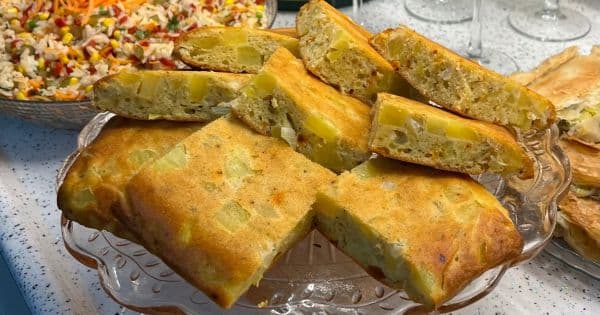 Patatesli Soğanlı Kek