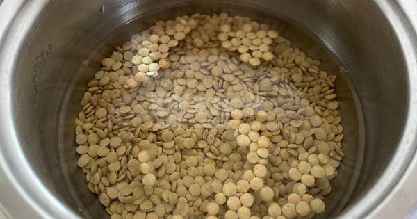 Bulgur Köfteli Yeşil Mercimek Yemeği