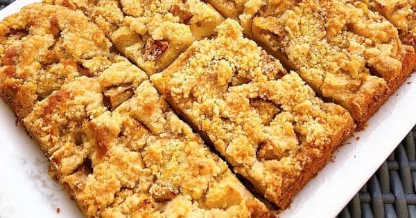 Elmalı Crumble Kek